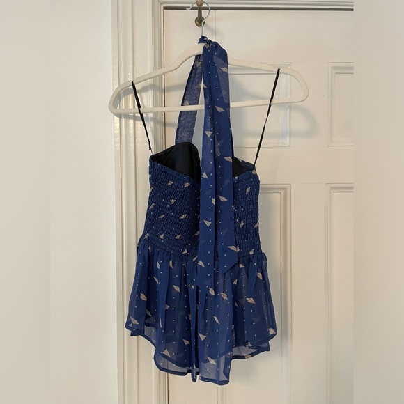 Flowy peplum halter top with asymmetrical hem - Picture 2 of 4